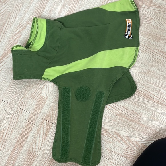 Thunder Shirt Other - Dog Thunder Shirt green never used Sz Medium